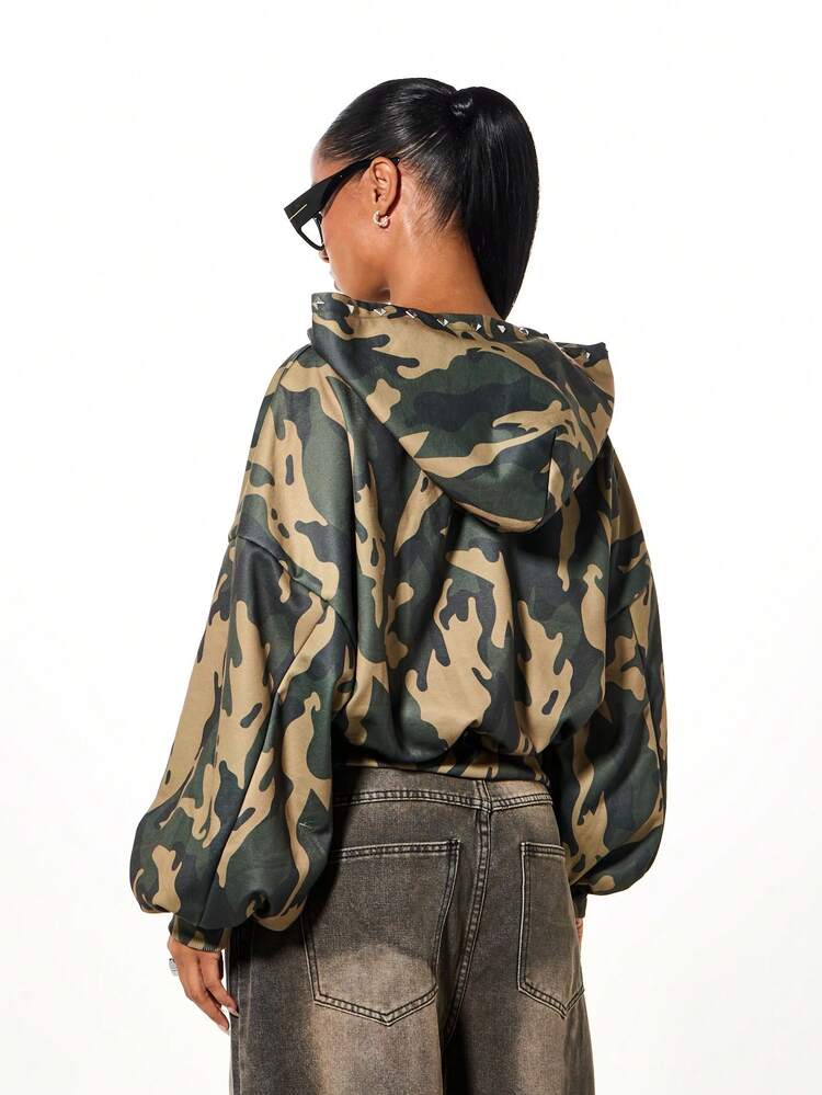 SUMWON Oversized Boxy Zip Through Camo Hoodie With Contrast White Text Print And Drawstring Detail