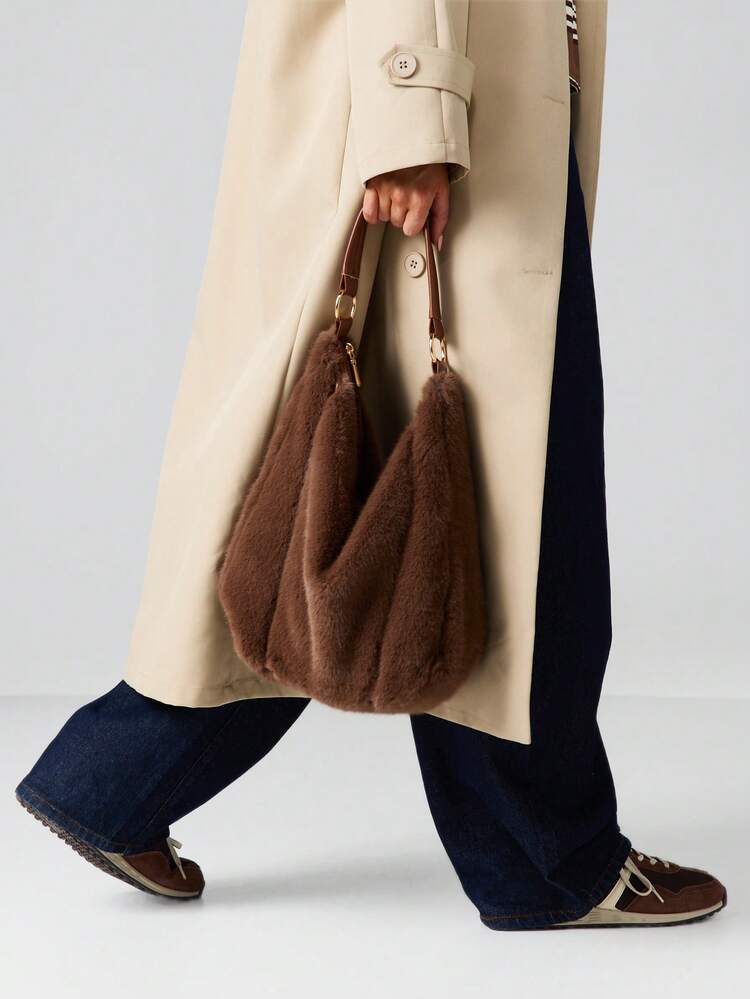 MISSGUIDED Faux Fur Hobo Bag With Gold Hardware