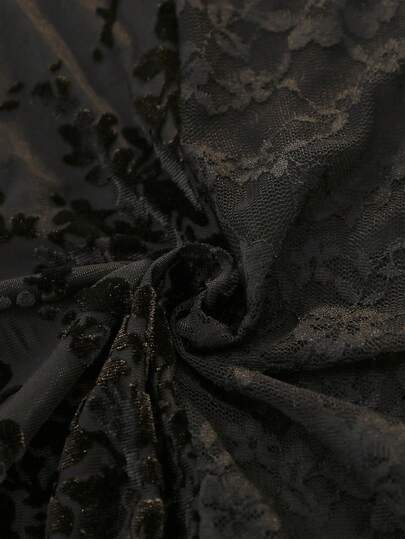 DelicateAllure able, Elegante Verleidelijke Spaghetti Strap Hollow Neck Doorschijnende Women Nightgown Sleep Dress Lingerie Babydoll Kanten view 11