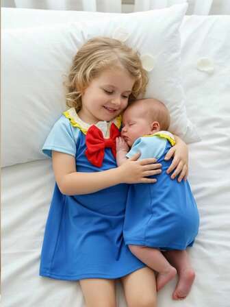 SHEIN 女宝宝简约时尚可爱撞色拼接蝴蝶结装饰短袖睡袍睡衣