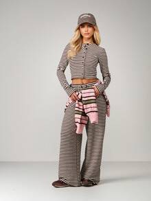 MISSGUIDED 圣诞条纹纽扣开衫和阔腿裤两件套，适合休闲秋日穿着 - 彩色 - 查看 1