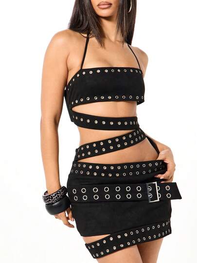 SUMWON WOMEN 仿麂皮镂空迷你连衣裙，配腰带，露背修身，适合派对或夜店穿着。