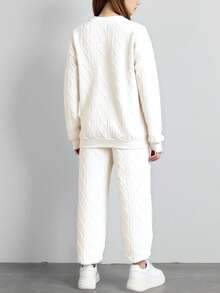 SHEIN 2pcs Girls Casual Slogan Applique Pattern Jacquard Braided Plaid Texture Fabric Crew Neck Sweatshirt And Sweatpants, Autumn/Winter - Beige - View 2