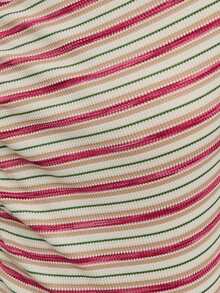 Nöista Áo sọc trễ vai có thể điều chỉnh nhún bên hông và dây buộc vai. Chất liệu vải gân mềm mại với tông màu kem, đỏ và xanh lá cây. Từ khóa: Áo sọc nhún, Áo dệt kim trễ vai, Tay dài bất đối xứng, Áo thu. - Đỏ - Xem 6