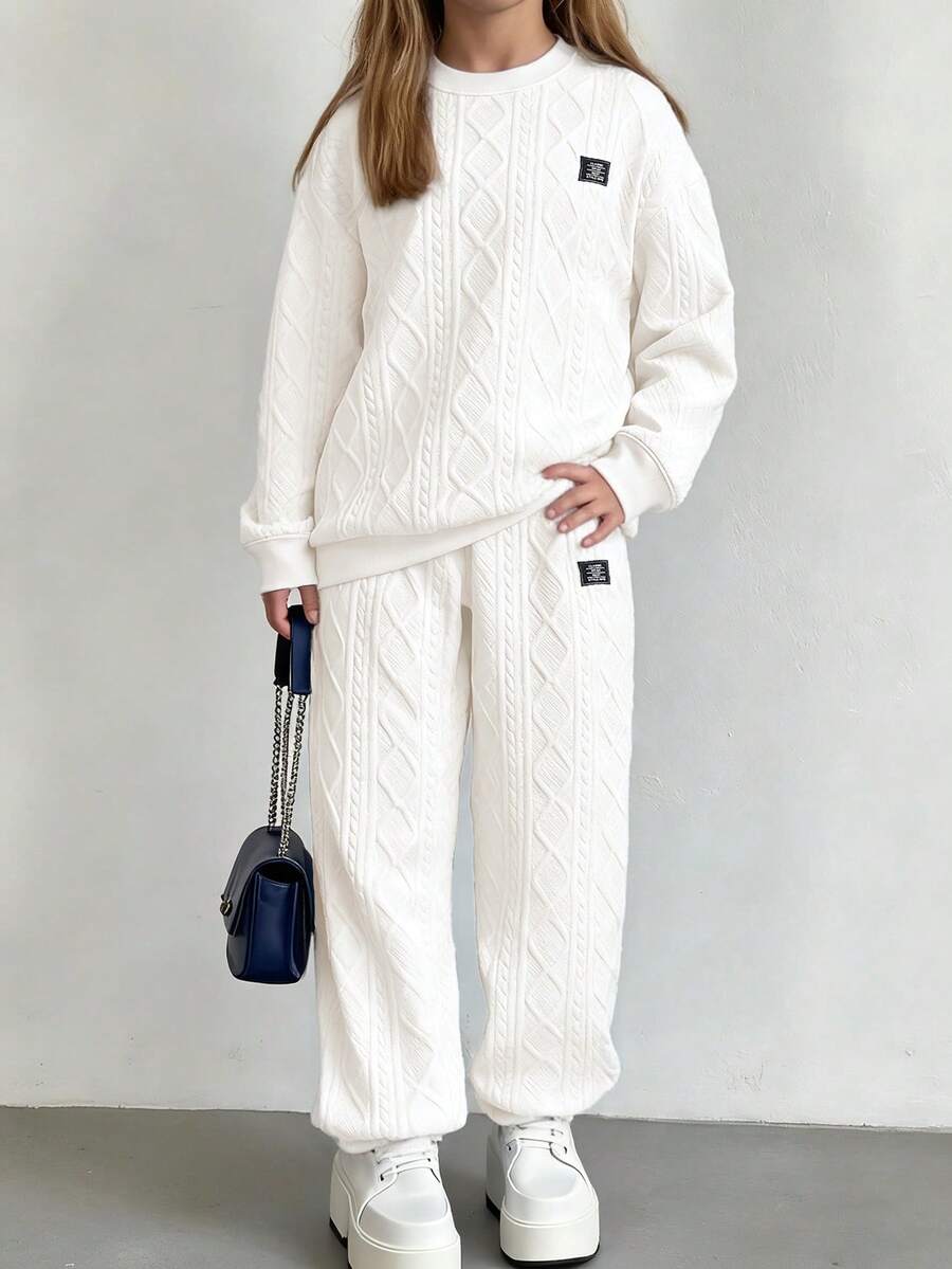 SHEIN 2pcs Girls Casual Slogan Applique Pattern Jacquard Braided Plaid Texture Fabric Crew Neck Sweatshirt And Sweatpants, Autumn/Winter - Beige - View 1