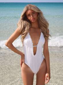 Sydney Algeri Baju Renang Wanita Musim Panas untuk Liburan Pantai, Model Halter Neck, Warna Polos, Tali Tipis, Motif Garis Vertikal, Kain Bertekstur, Hiasan Ruffle, Tanpa Punggung, Seksi, Model Terusan. - Putih - View 1