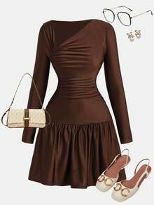 Girlism 少女棕色褶皱肩部长袖A字连衣裙，领口蝴蝶结腰带，时尚日常连衣裙，适合秋冬季穿着 - 棕色 - 查看 1