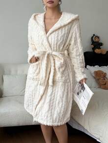 SHEIN Áo choàng dài bằng lông cừu mềm mại, ấm áp, họa tiết bông lúa mì, kiểu dáng rộng rãi, thoải mái, có mũ trùm đầu, túi và thắt lưng, dành cho nữ cỡ lớn, thích hợp cho mùa thu/đông. - Màu be - Xem 1