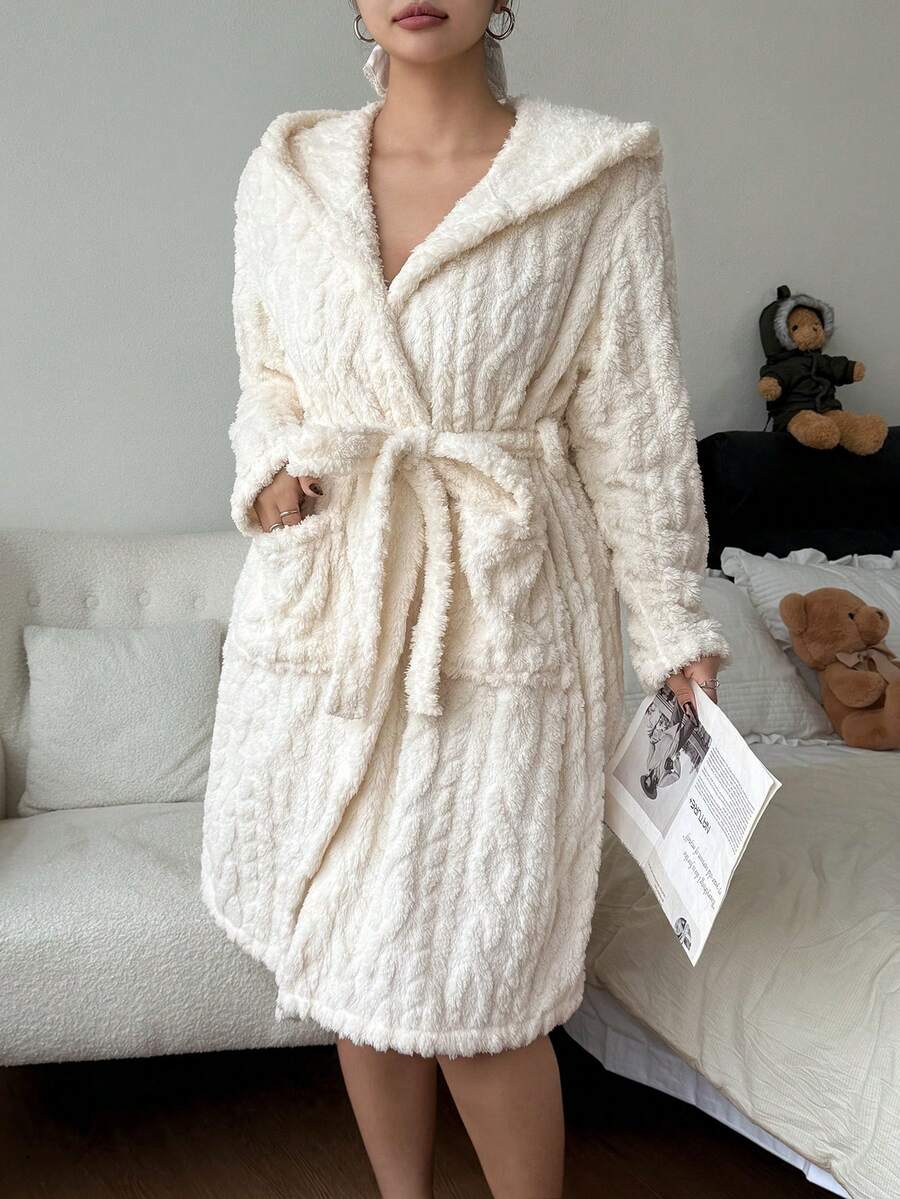 SHEIN Áo choàng dài bằng lông cừu mềm mại, ấm áp, họa tiết bông lúa mì, kiểu dáng rộng rãi, thoải mái, có mũ trùm đầu, túi và thắt lưng, dành cho nữ cỡ lớn, thích hợp cho mùa thu/đông. - Màu be - Xem 1