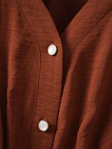 Modelyn 法式V领褶皱腰身修身长袖女式衬衫，秋季款