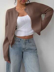 SHEIN BASICS 休闲纯色圆领长袖宽松短款女式开衫毛衣，保暖舒适，时尚百搭，适合日常通勤，奶油黄上衣，秋冬季必备 - 咖啡棕 - 查看 5