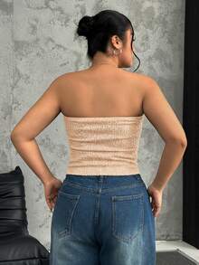 SHEIN EZwear 大码女式金色亮片褶皱抹胸上衣，适合秋冬季、圣诞节、新年、感恩节、派对、婚礼、海滩、毕业典礼等场合，时尚优雅，休闲百搭，适合外出、约会、预约、通勤等各种场合。Y2K风格抹胸上衣，皮革抹胸上衣，带衬垫抹胸上衣，性感百搭，适合秋冬季、圣诞节、新年、感恩节、派对、婚礼、海滩、毕业典礼等各种场合，时尚优雅，休闲百搭，适合外出、约会、预约、通勤等各种场合。 - 金色 - 查看 11