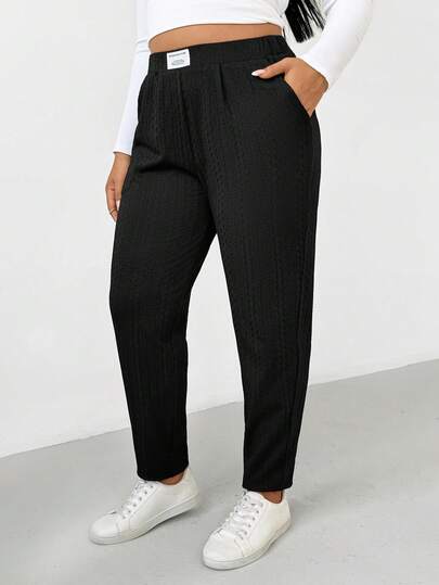 SHEIN Essnce Plus-Size Women's Autumn/Winter Fashion Casual Comfortable Everyday Slimming Textured Fabric Black Elastic Waist Tapered Pants,Fall Outfits,Women Bottom,Simple Style,Curve Pants,Work Pants