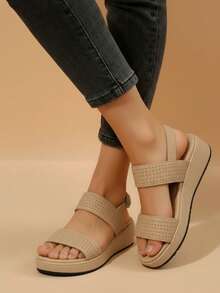 Women Platforms & Wedge Sandals - 米色 - 查看 2