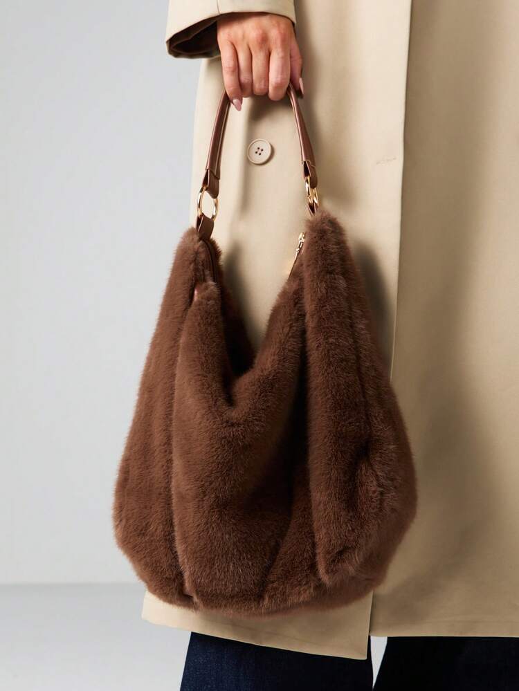 MISSGUIDED Faux Fur Hobo Bag With Gold Hardware