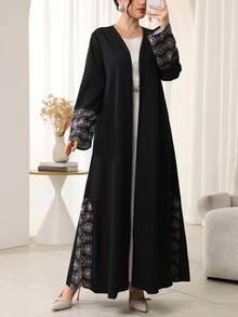 Al Najma 女士优雅印花拼接阿拉伯长袍 - 黑色 - 查看 6