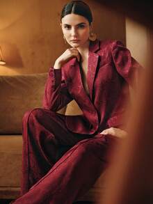 Anewsta 女士腰果色提花翻领长袖单排扣优雅西装外套 - 酒紅色 - 查看 2