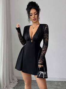 Rafferiza 优雅黑色蕾丝拼接针织面料弹力深V领长袖修身迷你连衣裙，适合单身派对、舞会等场合。 - 黑色 - 查看 7