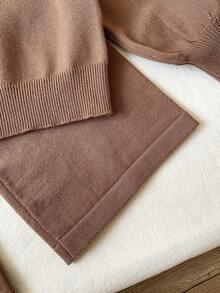 SHEIN 女童撞色领毛衣和针织裤套装 - 卡其色 - 查看 6