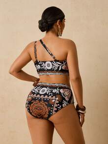 Travachic 大码波西米亚风镂空印花度假休闲沙滩泳衣两件套 - 彩色 - 查看 2