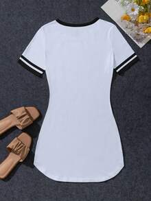 INAWLY 热销推荐，简约黑白撞色骑士Logo女式修身连衣裙，适合日常购物、约会和通勤，时尚修身百搭。 - 白色 - 查看 2