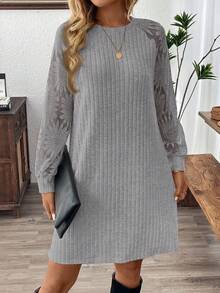 Rosumi Đầm suông rộng tay dài cổ tròn họa tiết gân cho nữ cỡ lớn - Xám - Xem 4