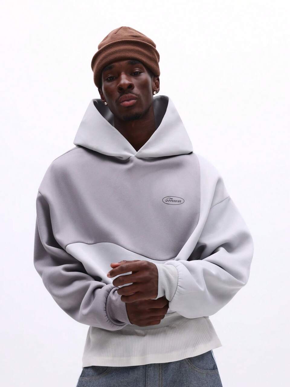 Moletom Oversized Masculino SUMWON com Desenho em Bloco e Detalhe de Painel Curvo para Streetwear Casual de Inverno Liso