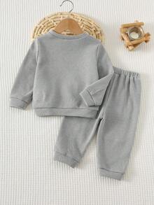 Cozy Pixies 两件套婴儿男女童柔软针织圆领长袖卫衣搭配弹力腰带运动裤，舒适百搭休闲基础款，适合室内、室外、日常穿着、运动、玩耍、派对、节日、万圣节、圣诞节、新年、秋冬季等场合。 - 淺灰色 - 查看 2
