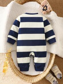 SHEIN 1pc Baby Boys' Colorblock Crew Neck Long Sleeve Jumpsuit, A Comfortable And Casual Jumpsuit Suitable For Baby Boys To Wear In Autumn, Spring And Winter. This Jumpsuit Is Not Only Suitable For Outdoor Play, But Also For Wearing At Home. This Versatile And Durable Jumpsuit Is Suitable For Various Occasions In Baby Boys' Daily Life, Keeping Them Fashionable And Comfortable In Autumn, Spring And Winter. - Multicolor - View 2