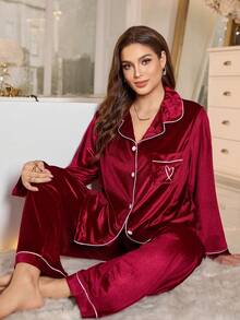 MuseNap CURVE Conjunto de pijama de manga larga de unicolor de terciopelo con ribete de contraste para mujer de talla grande, ropa de invierno - Burdeos - Ver 1