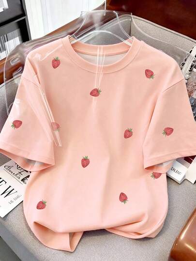 Franclia Women's Casual Crew Neck Short Sleeve T-Shirt, Sweet Strawberry Print, Versatile Summer Everyday Wear Comfortable Regular Tee