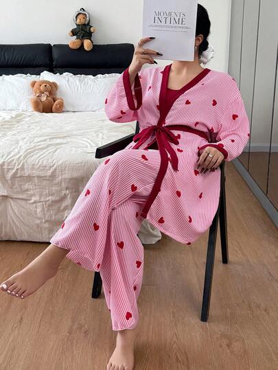 SHEIN 加大码泡泡褶皱条纹爱心印花吊带背心、裤子和系带睡袍套装，秋冬款