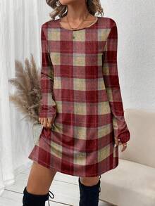 SHEIN LUNE 女士复古格子红色修身圆领迷你连衣裙，秋冬款 - 彩色 - 查看 3