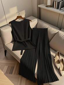 Franclia 女式休闲无袖 V 领上衣和松紧腰褶皱直筒裤套装 - 黑色 - 查看 2