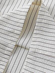 SHEIN PETITE CURVE Women's Striped Casual Pants, Bubble Pleated Fabric, Drawstring Waist, Relaxed Straight Leg, Casual & Romantic