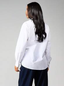 MISSGUIDED 圣诞节长袖裹身式衬衫，配腰带，府绸衬衫，适合办公室休闲穿着 - 白色 - 查看 2
