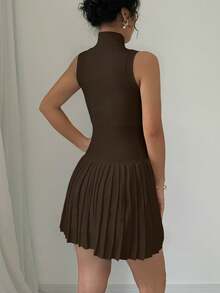 Elenzga 女士时尚休闲无袖褶皱针织连衣裙 - 咖啡棕 - 查看 2