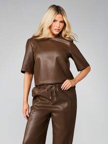 MISSGUIDED Bộ đồ phối hợp hai mảnh da giả Giáng sinh dành cho nữ gồm áo da thuần chay màu nâu và quần jogger - Màu xanh lá cây đậm - Xem 3