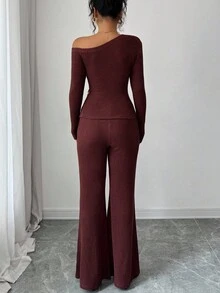 SHEIN PETITE Women's Solid Color Oblique Shoulder Long Sleeve Metal Decor T-Shirt And Flare Pants Fashion 2-Piece Set