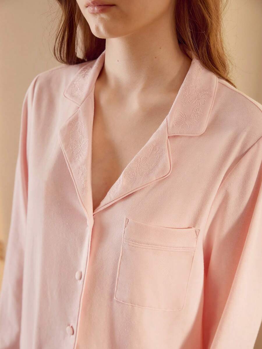 MOTF PREMIUM 优雅花卉蝴蝶刺绣上衣和裤子睡衣套装 - 粉色 - 查看 2