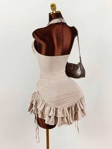 Amplova 荷叶边高领不对称下摆收腰迷你连衣裙 - 杏色 - 查看 7