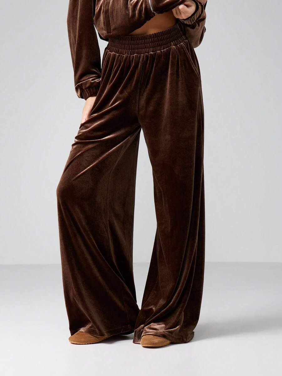 MISSGUIDED Wide Leg Velvet Joggers With Elastic Waistband Relaxed Fit Lounge Pants Comfortable High Rise Drawstring Trousers - Rust Brown - View 1