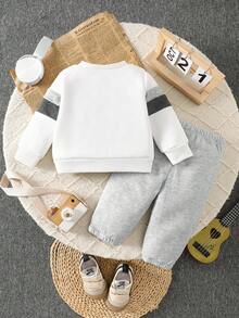 SHEIN 0-3 岁男女通用婴幼儿春秋灰色和白色拼接长袖套头衫搭配纯灰色裤子套装，简约时尚百搭设计适合外出、休闲装和日常上学穿着