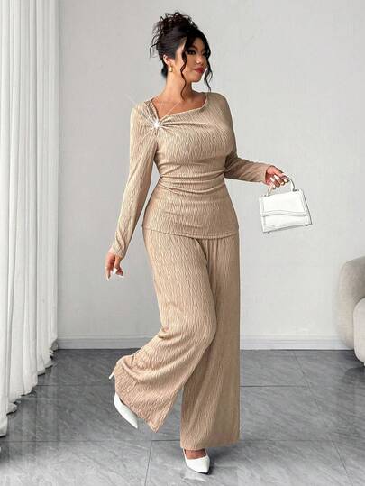 Elenzga Plus Size Women 3D Rose Gold Decor Asymmetric Collar Jacquard Knit Fabric Long Sleeve T-Shirt + Pants 2 Pieces Set, Suitable For Commuting, Office, Dating