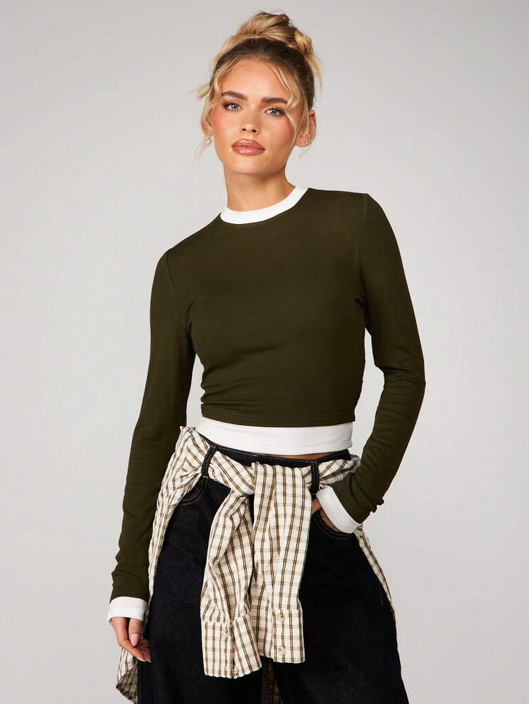 MISSGUIDED Maglione a collo alto a costine con maniche lunghe, modello a strati, aderente, con dettagli di rifinitura bianchi