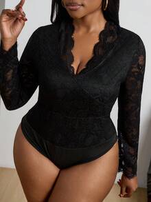 SHEIN PETITE CURVE Plus Size Contrast Lace Scallop Trim Lace Bodysuit - Black - View 4