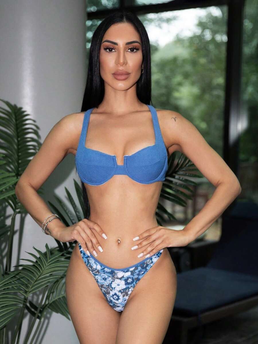 Carolina Barros 全新泡泡带软杯内衬吊带后系带可拆卸衬垫比基尼泳装，适合女士，夏季海滩时尚 - 藍色 - 查看 1