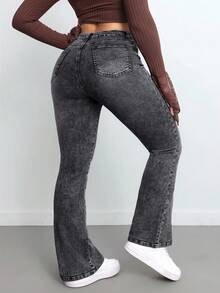 SHEIN CURVE+ Jeans évasés casual polyvalents avec poche de blocs de couleurs, grande taille. Jeans évasés haute taille, délavés neige, pour Noël, Nouvel An. Jeans évasés adaptés au bureau en hiver - Bleu azur - Voir 2