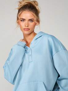 MISSGUIDED Women's Oversized Button Detail Hoodie And Front Pocket Long Sleeve Pullover Sweatshirt - Blue - View 3