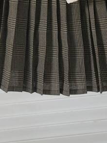 SHEIN Sparklyn 3件套儿童休闲复古时尚毛绒背心（带蝴蝶结）、配套长袖上衣和PU百褶裙（适合8-12岁儿童）